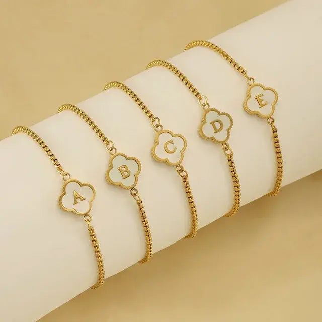 Stainless Steel Bracelet A-Z Initial Letter Clover Bracelets Mother Of Pearl Flower Pulseras Mujer Gold Color Jewelry for Women